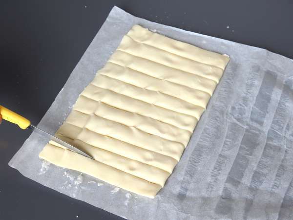 Hiutaloituja juustokierroksia Airfryerilla - Valmistelu askel 4