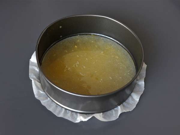 Extra fondanttinen ylösalaisin oleva banaanikakku - Valmistelu askel 1