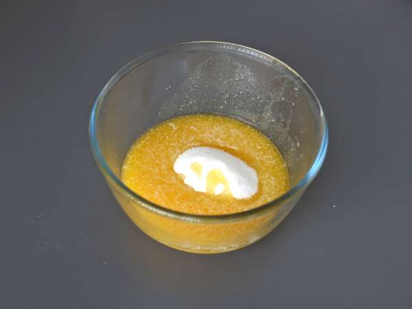 Extra fondanttinen ylösalaisin oleva banaanikakku - Valmistelu askel 3