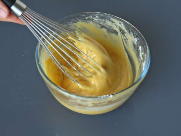 Extra fondanttinen ylösalaisin oleva banaanikakku - Valmistelu askel 5