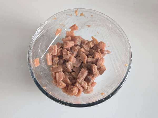 Lohilasagne burratan ja kermaisten, rapeiden pistaasipähkinöiden kera - Valmistelu askel 2