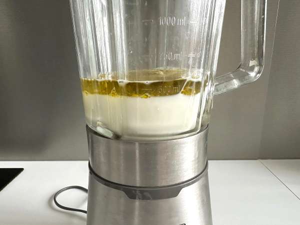 Suolainen kakkutaikina tehosekoittimessa: nopeaa, helppoa ja erittäin kosteaa - Valmistelu askel 2