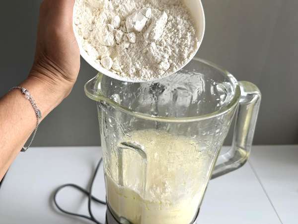 Suolainen kakkutaikina tehosekoittimessa: nopeaa, helppoa ja erittäin kosteaa - Valmistelu askel 4