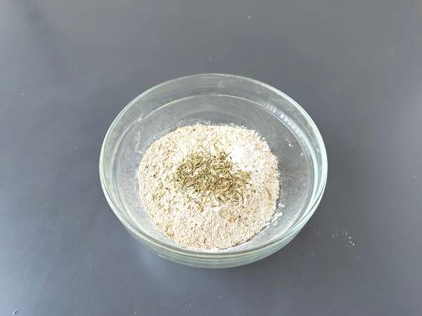 Kotitekoiset yrttikastikkeet: helppo tehdä ja superrapeat! - Valmistelu askel 1