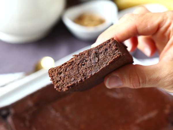 Proteiinibrownie, jossa on suklaata ja punaisia papuja - Valmistelu askel 7