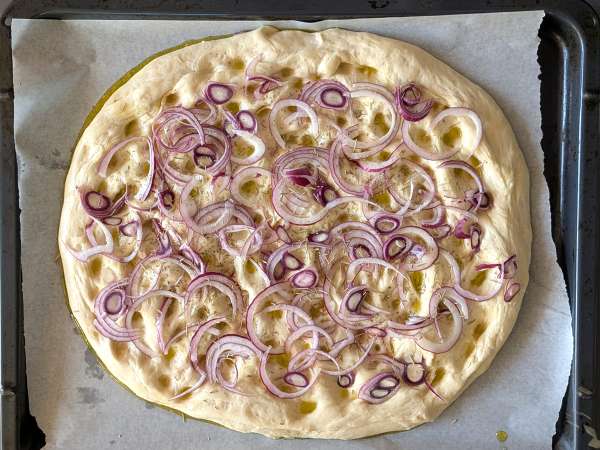 Maalaisfocaccia sipulilla ja rosmariinilla - Valmistelu askel 10