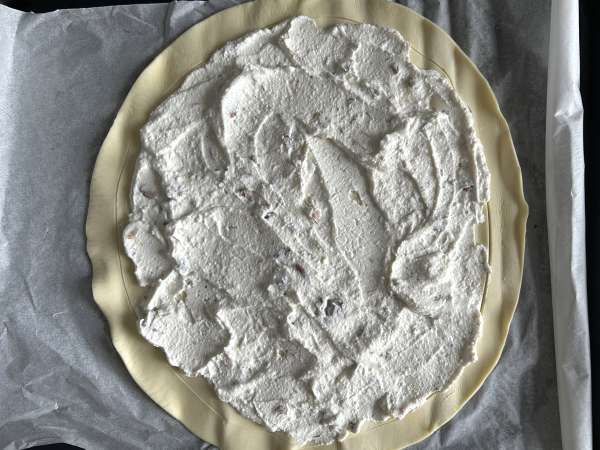 Ohut viikuna-, brie- ja pähkinäpiirakka - Valmistelu askel 5