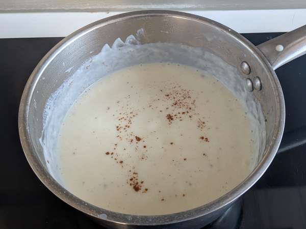 Lasagne, jossa on kurpitsaa, speckiä sekä kermaisia ja rapeita pähkinöitä - Valmistelu askel 3