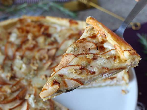 Päärynä-gorgonzola-pähkinäpiirakka – vastustamaton makean ja suolaisen yhdistelmä - Valmistelu askel 9