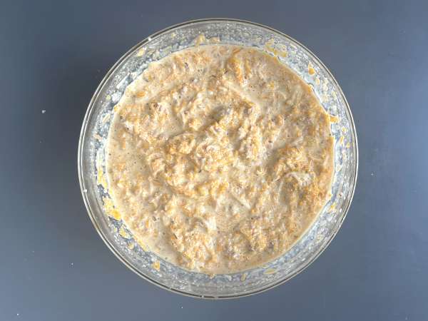 Pohjaton tonnikala-, porkkana- ja raejuustoquiche: helppo ja proteiinipitoinen - Valmistelu askel 6