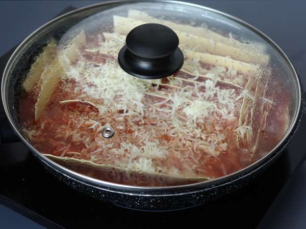 Bolognese-lasagne pannulla - Valmistelu askel 6