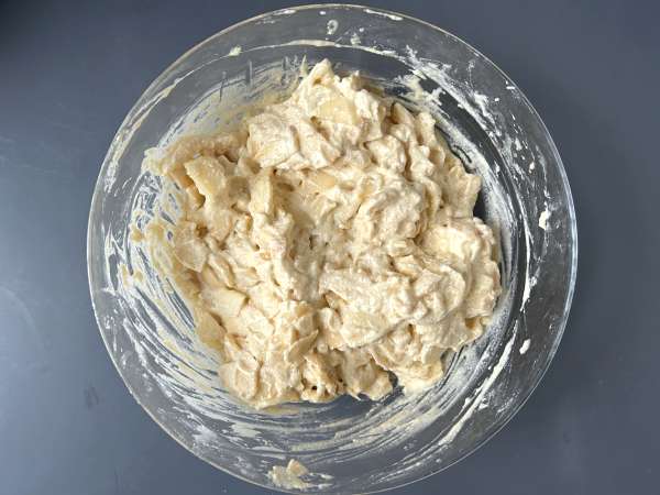 Erittäin pehmeä omenakakku ja rapea streusel-kuorrutus - Valmistelu askel 5