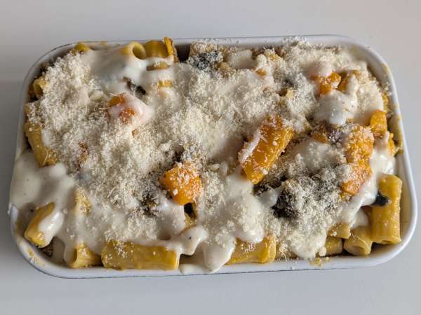 Uunipasta kurpitsalla, sienillä ja béchamelkastikkeella - Valmistelu askel 9