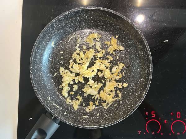 Butternut-kurpitsagratiini ilmakeittimessä, dauphinois-tyyliin - Valmistelu askel 2