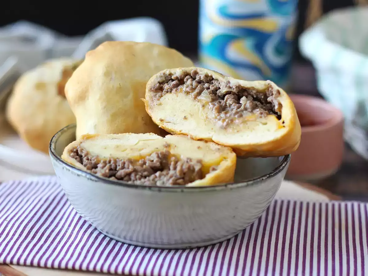 Airfryer-burgerit pizzataikinasta – herkullinen ja nopea illallisidea - kuva 7