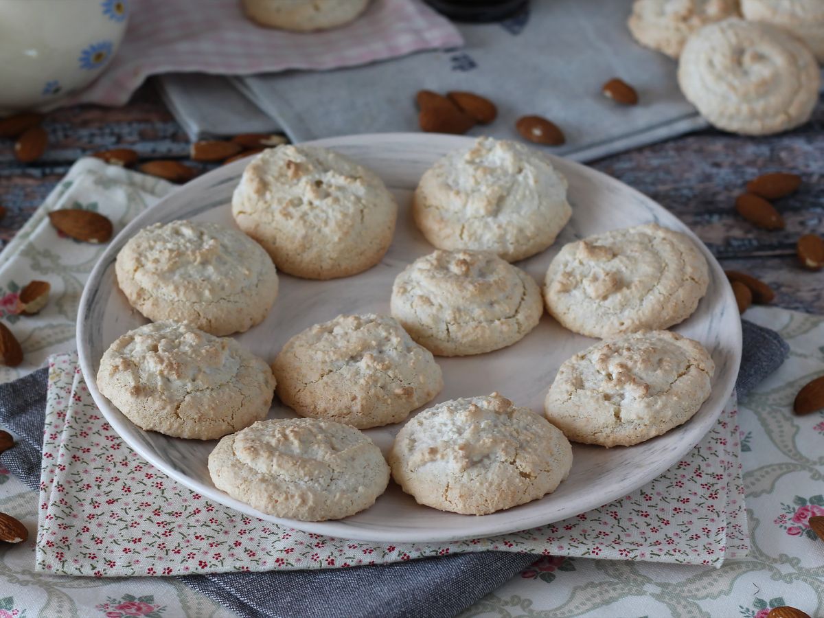 Amaretti, italialaiset manteliherkut, jotka sopivat täydellisesti kahvin kanssa! - kuva 2