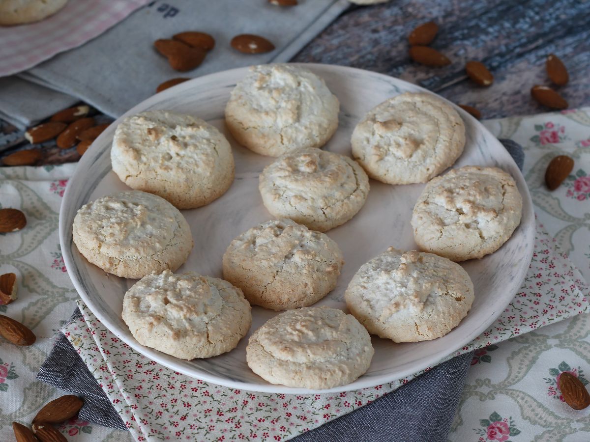 Amaretti, italialaiset manteliherkut, jotka sopivat täydellisesti kahvin kanssa! - kuva 4