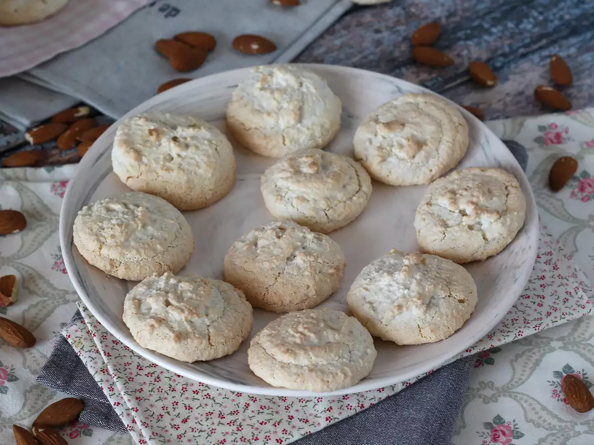 Amaretti – täydelliset italialaiset mantelileivokset kahvin kanssa! - kuva 4
