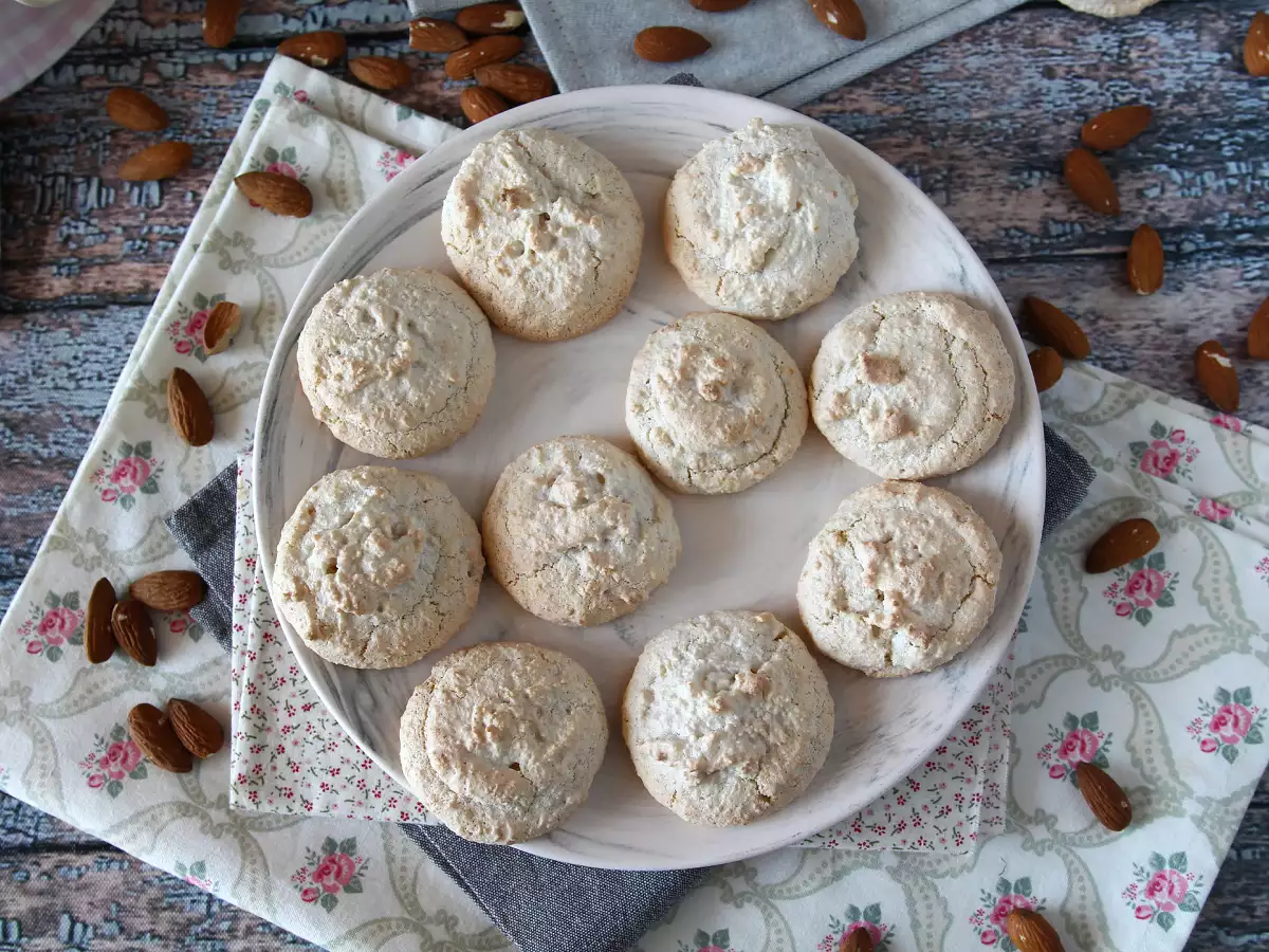 Amaretti – täydelliset italialaiset mantelileivokset kahvin kanssa! - kuva 5