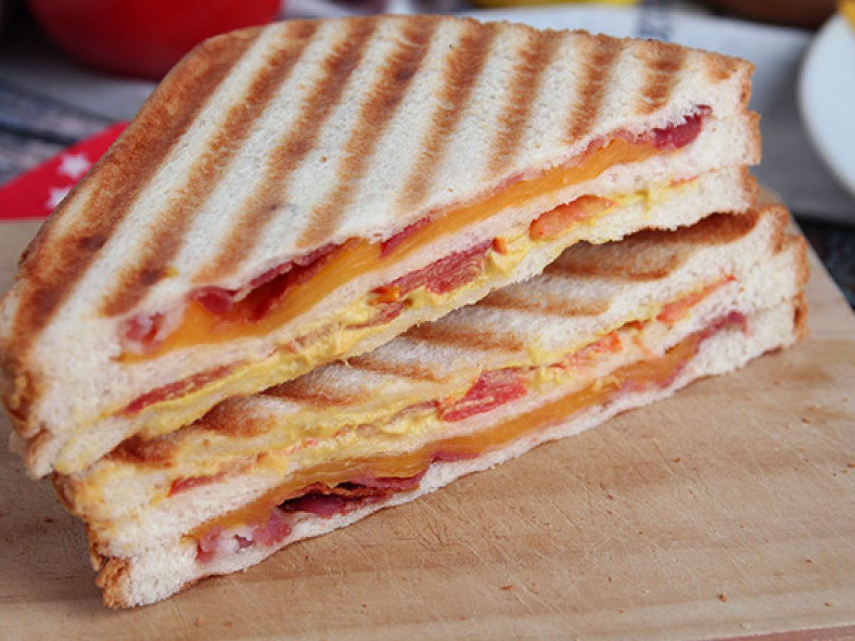 Amerikkalainen Club Sandwich