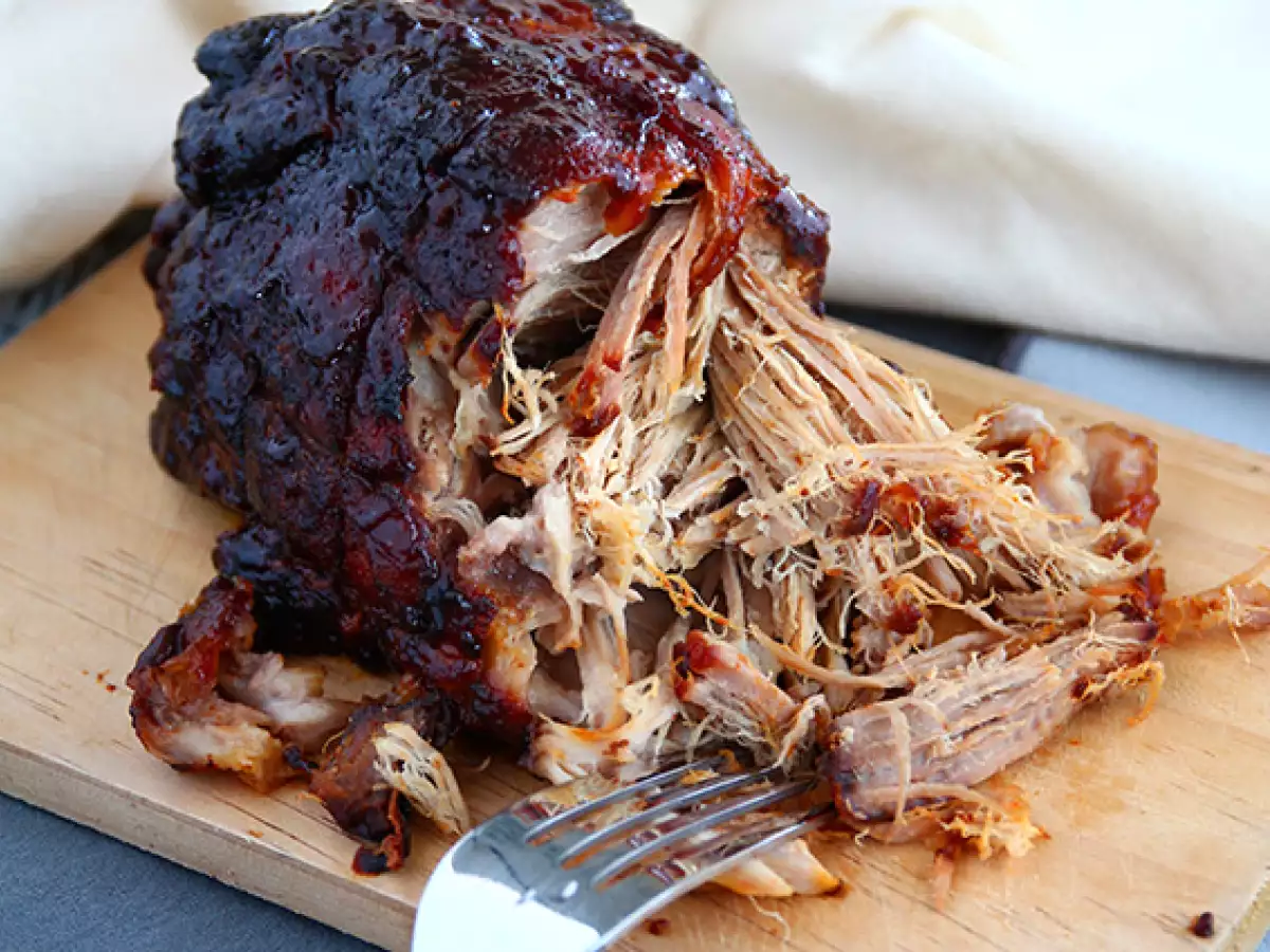 Amerikkalaistyylinen nyhtöpossu (pulled pork) - kuva 3