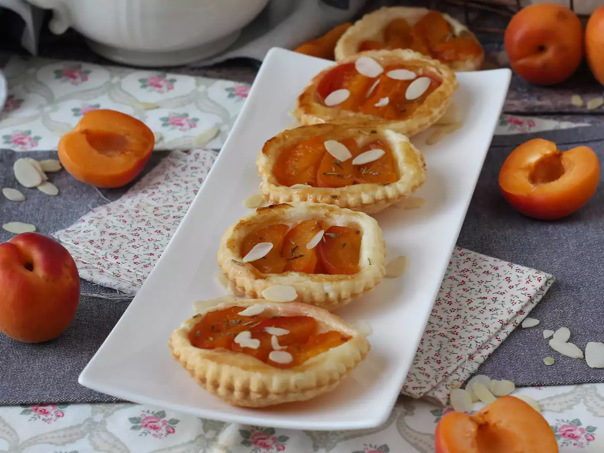 Aprikoosi-tartelettes Tatin – nopea jälkiruoka vieraille - kuva 3