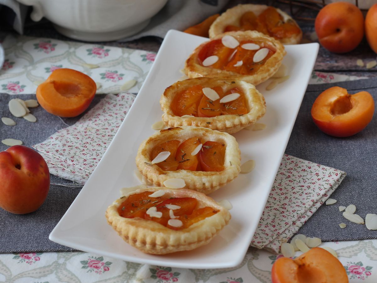 Aprikoositartelettes tatin, nopea jälkiruoka, kun sinulla on vieraita! - kuva 3