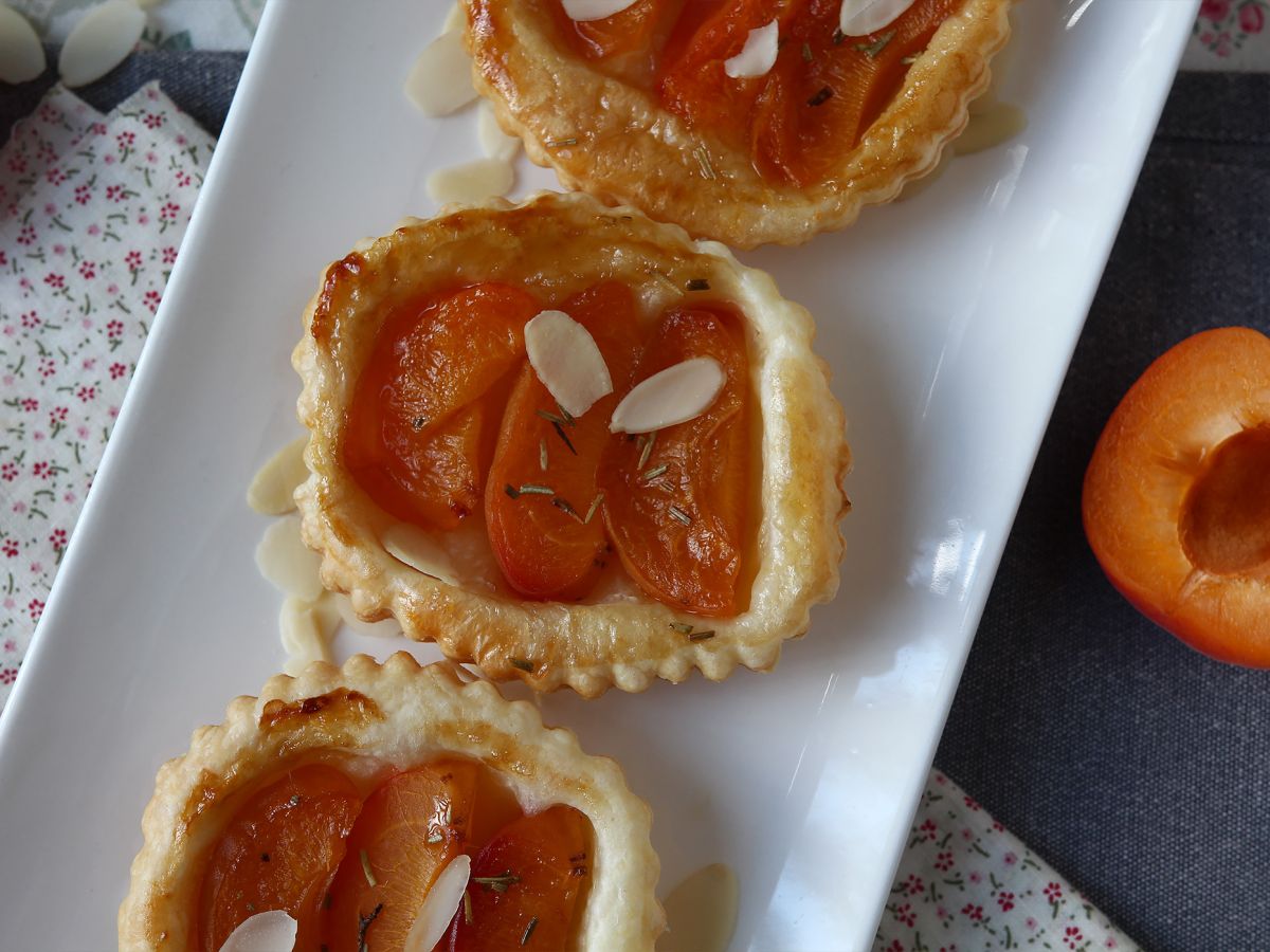 Aprikoositartelettes tatin, nopea jälkiruoka, kun sinulla on vieraita! - kuva 6