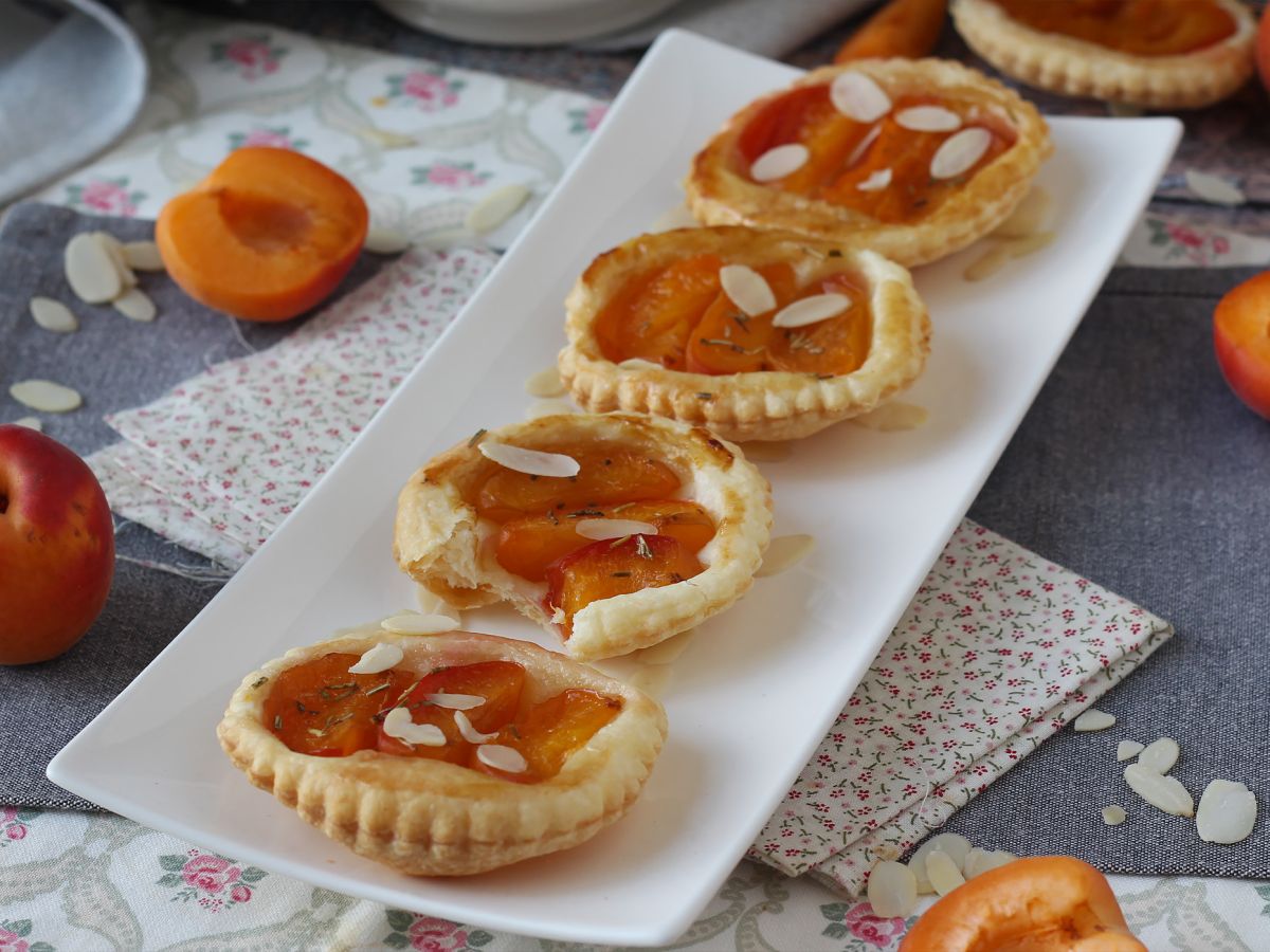 Aprikoositartelettes tatin, nopea jälkiruoka, kun sinulla on vieraita! - kuva 7