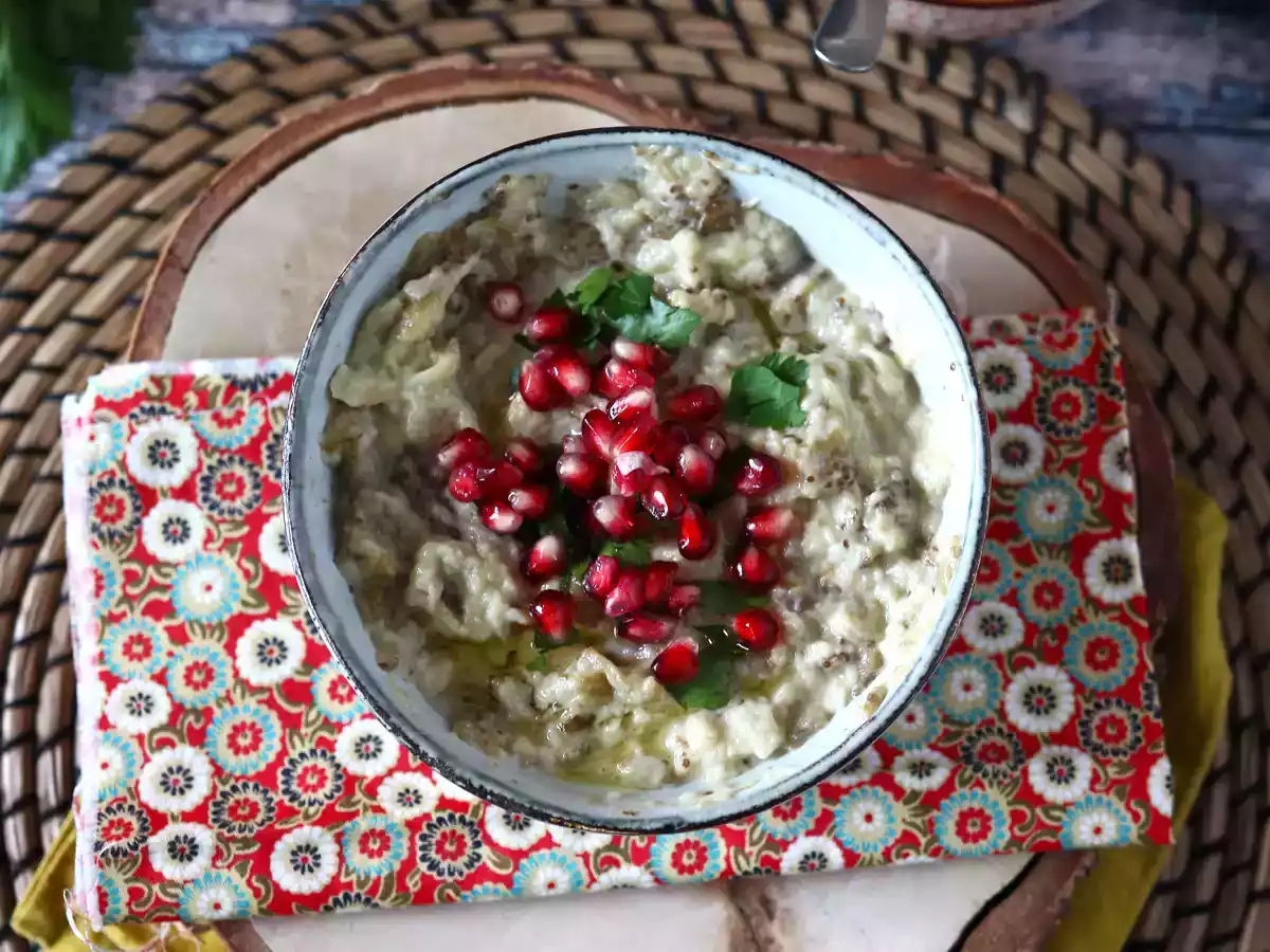 Baba ganoush, herkullinen libanonilainen munakoisolevite. - kuva 6