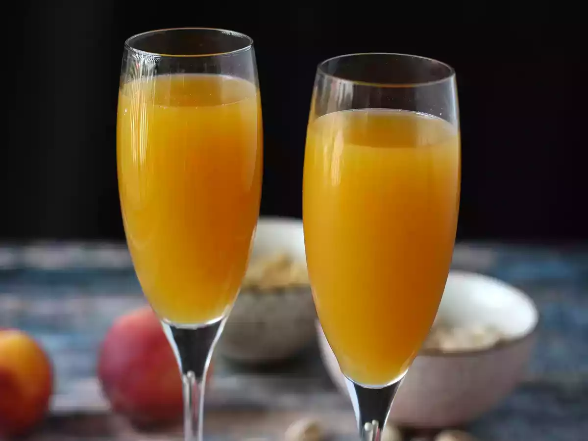 Bellini, helppo italialainen persikkacocktail, jonka voit tehdä kotona! - kuva 4
