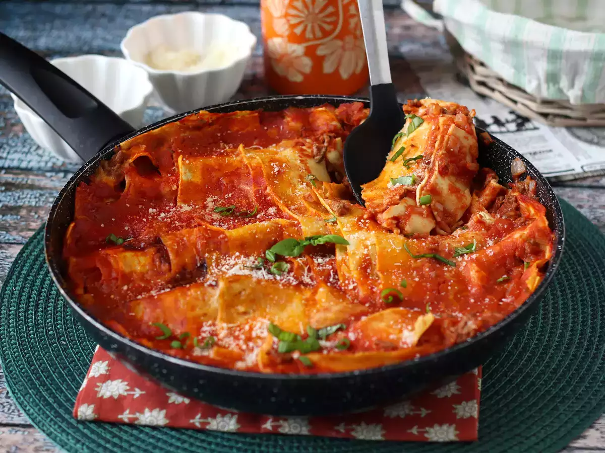Bolognese-lasagne pannulla - kuva 6