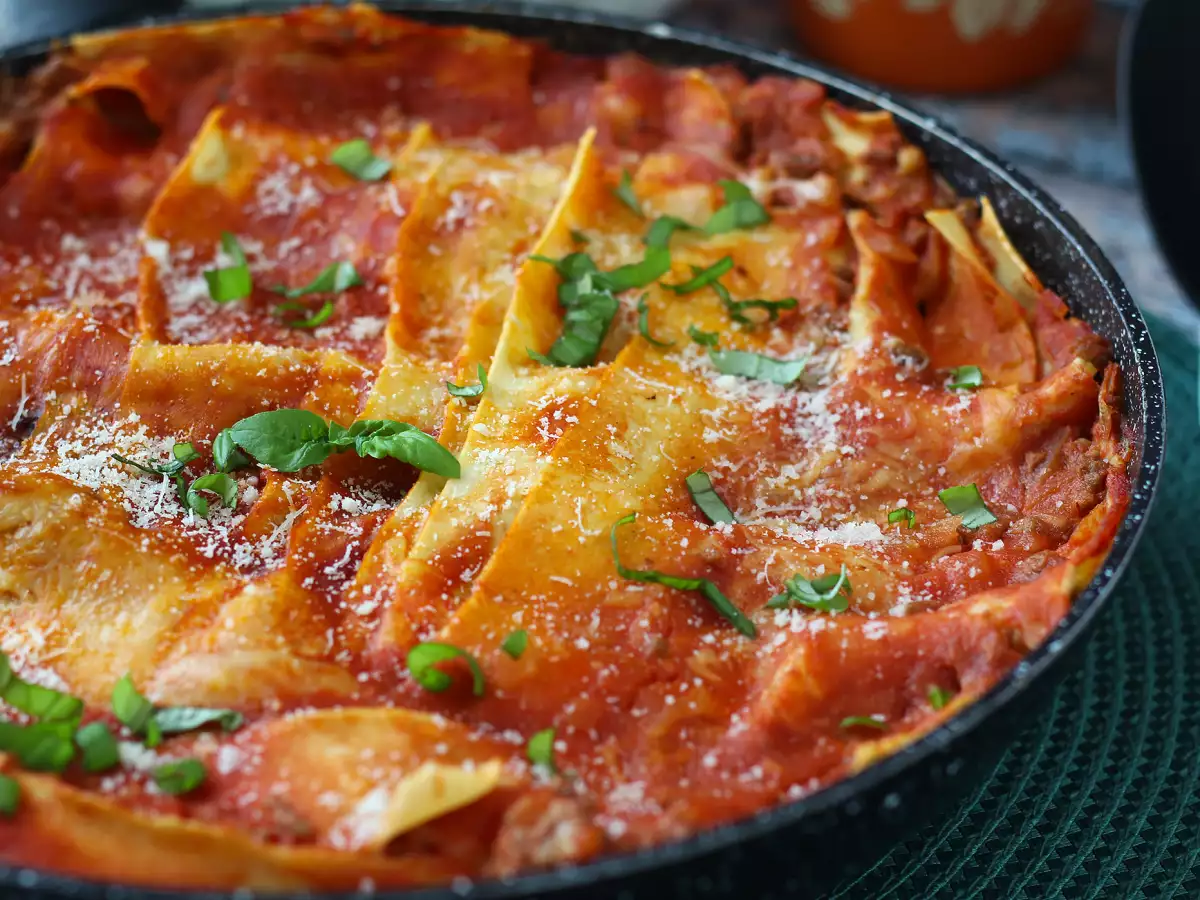 Bolognese-lasagne pannulla - kuva 7