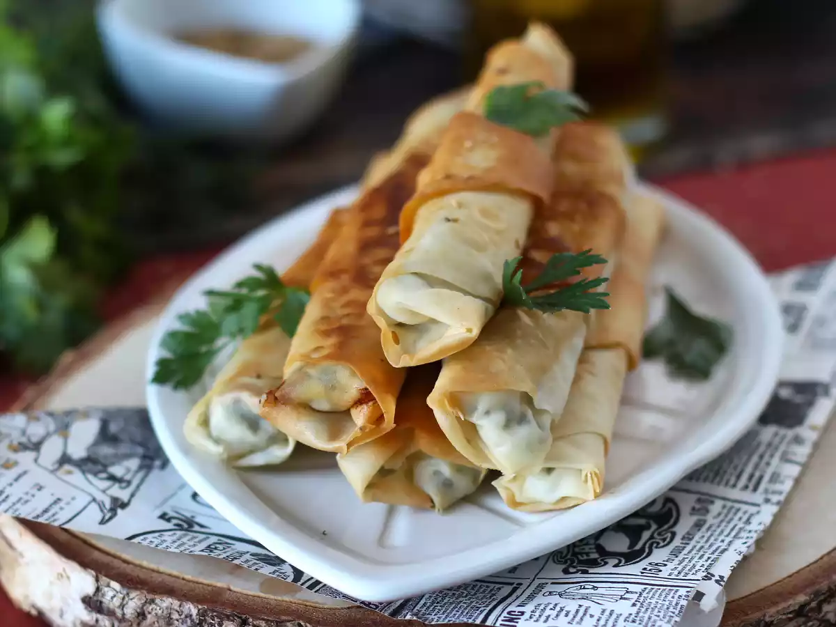 Börek fetajuuston ja persiljan kera - kuva 3