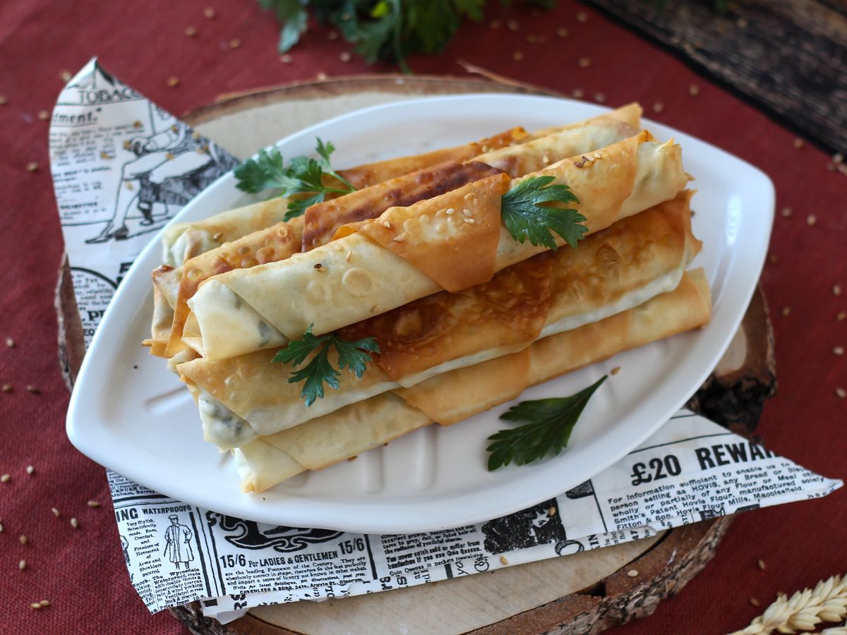 Börek fetajuuston ja persiljan kera - kuva 5