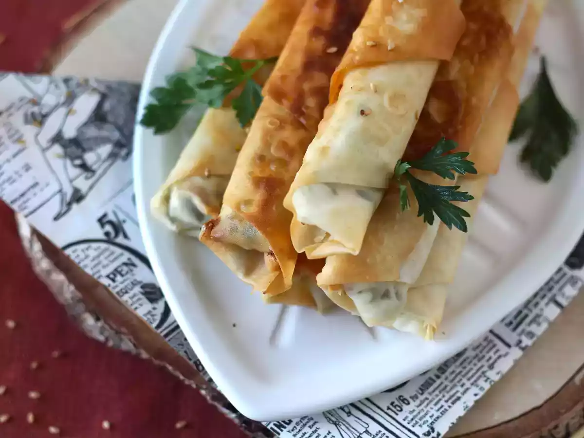 Börek fetajuuston ja persiljan kera - kuva 6