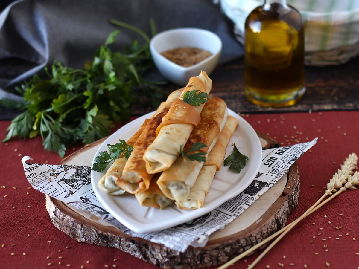 Börek fetajuuston ja persiljan kera - kuva 7