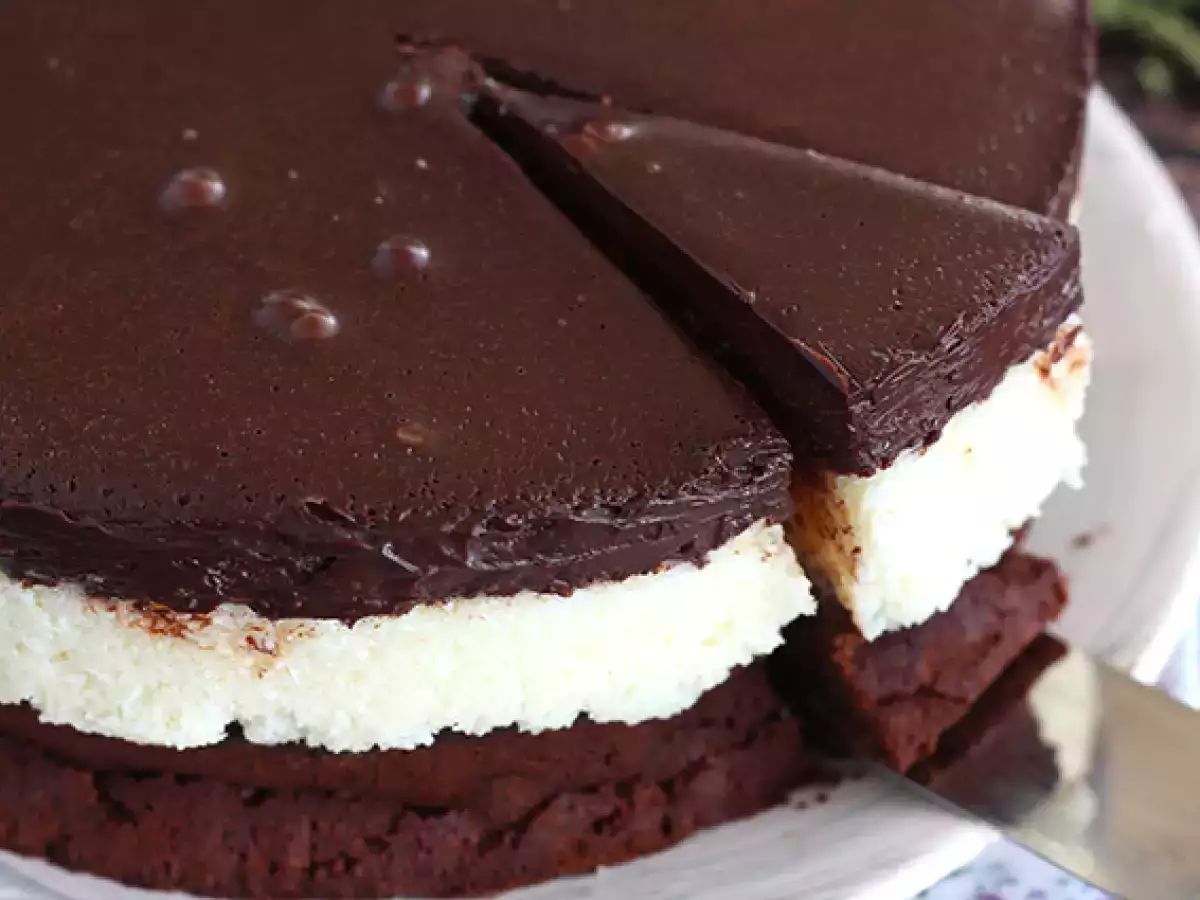 Bounty Brownie