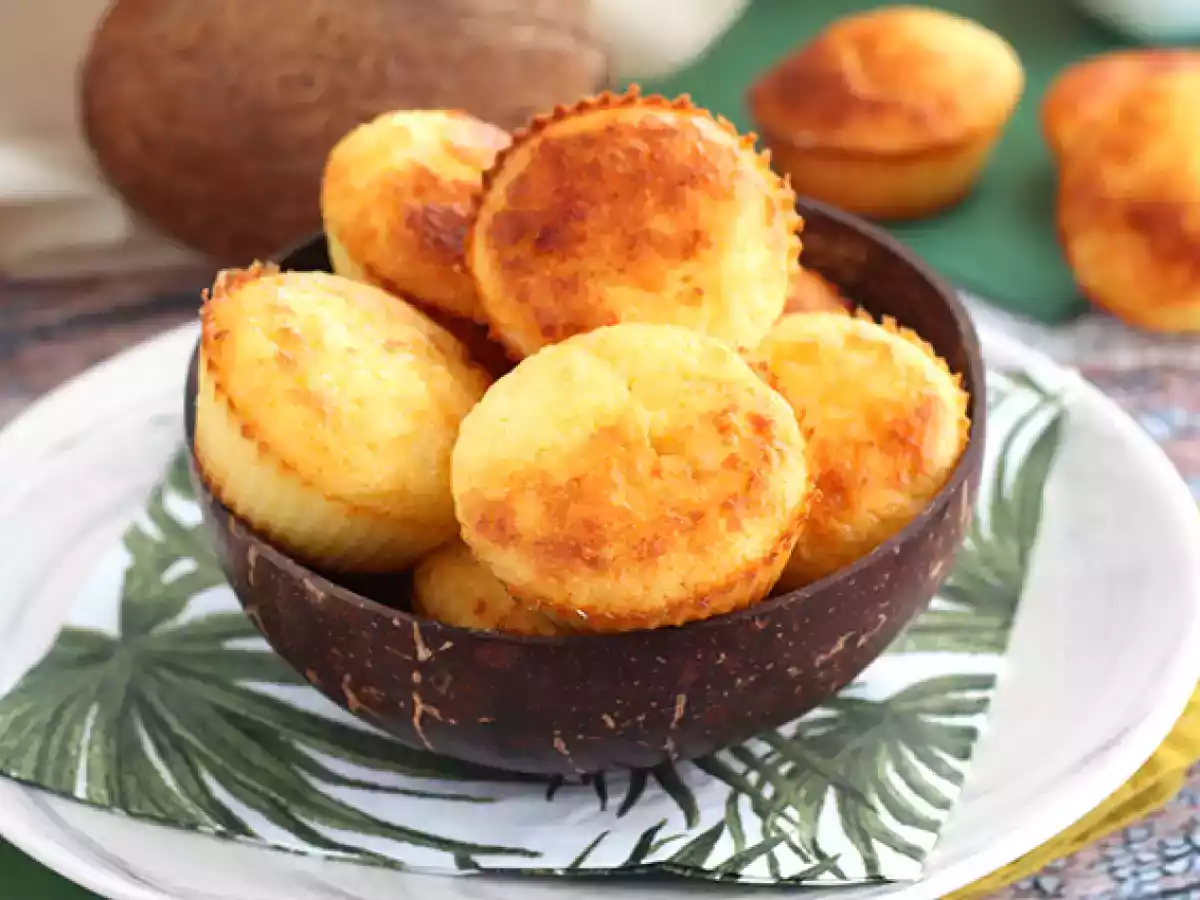 Brasilialaiset kookosmuffinssit - Queijadinhas