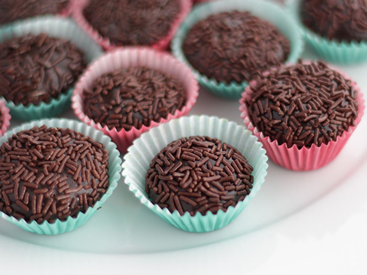 Brigadeiro, pienet brasilialaiset makeiset - kuva 3