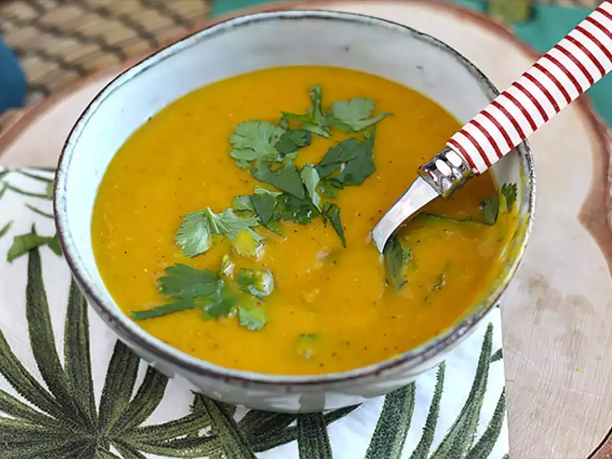 Butternut- ja korallilinssikeitto - kuva 4