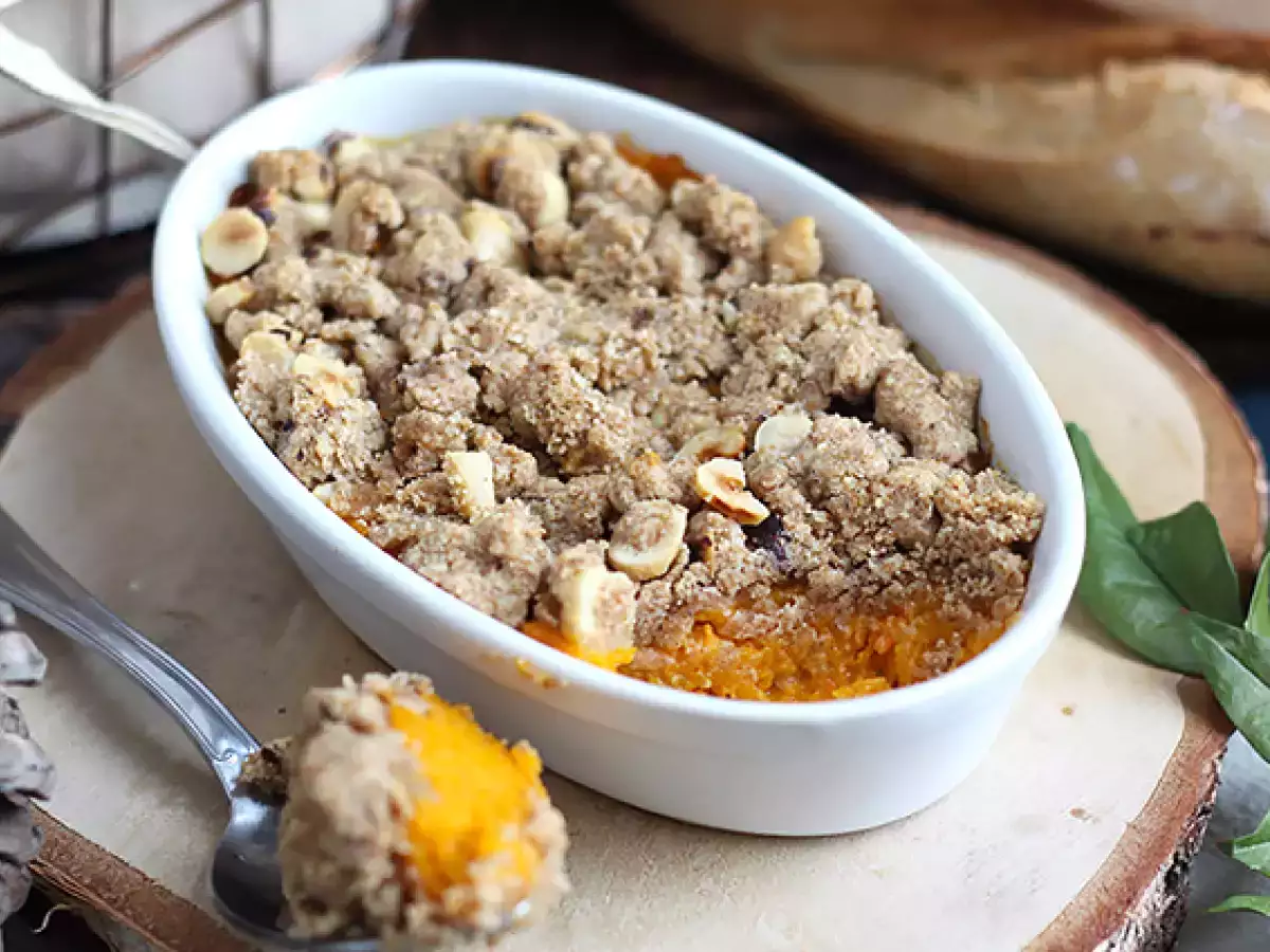 Butternut-kurpitsan ja hasselpähkinöiden muruseos - kuva 2