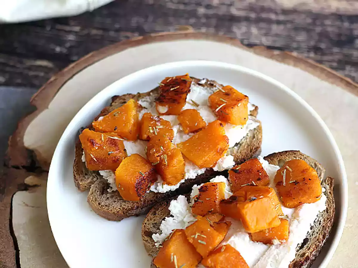Butternut-ricotta- ja munavoileivät - kuva 2