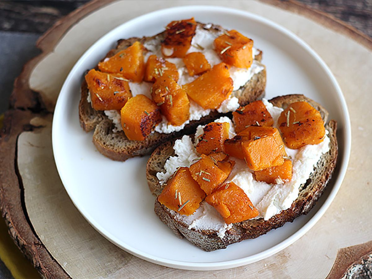 Butternut-ricotta- ja munavoileivät - kuva 5