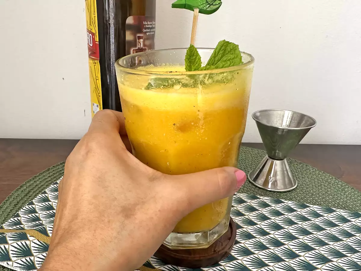 Caipirinha de maracujá batida: kermaisempi ja virkistävämpi versio brasilialaisesta klassikosta. - kuva 3