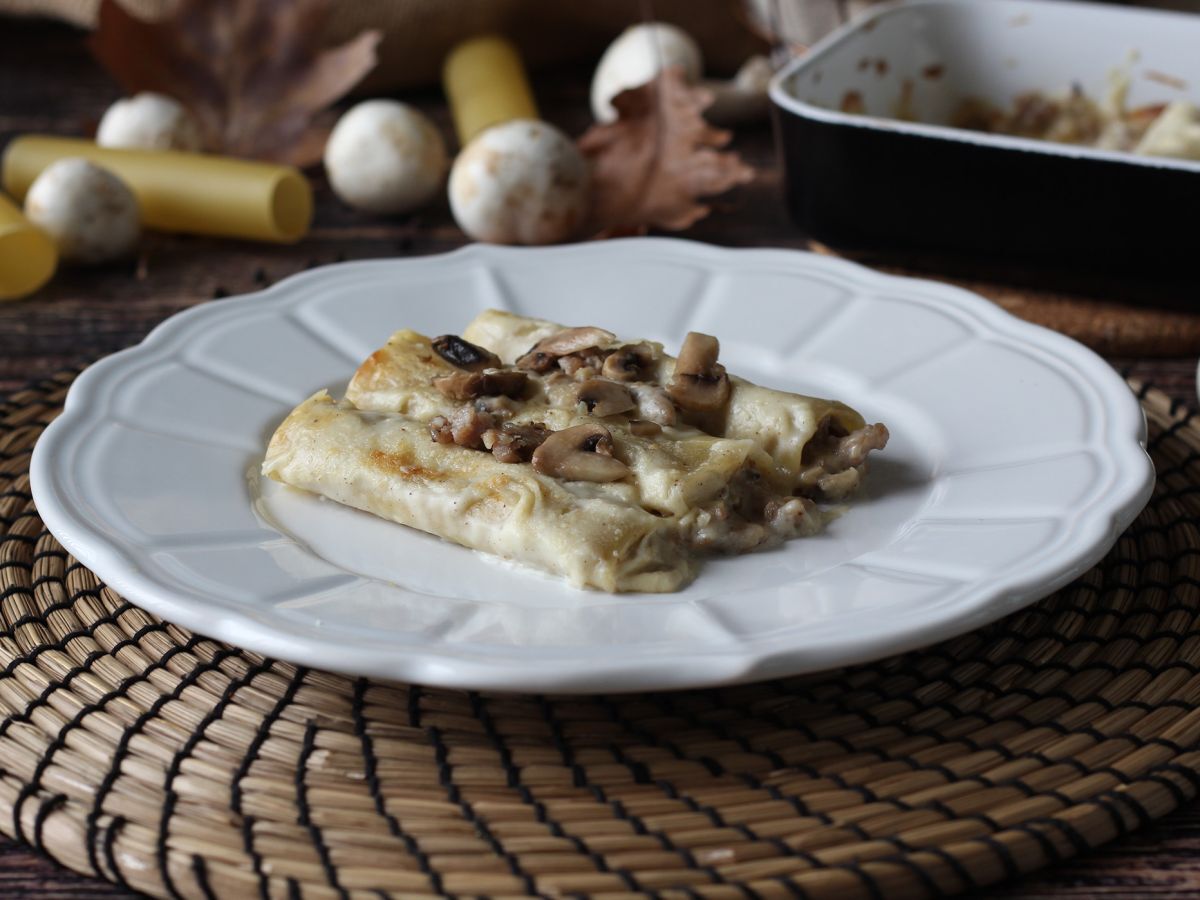 Cannelloni sienet ja makkara: runsas ja maukas ensimmäinen ruokalaji. - kuva 5