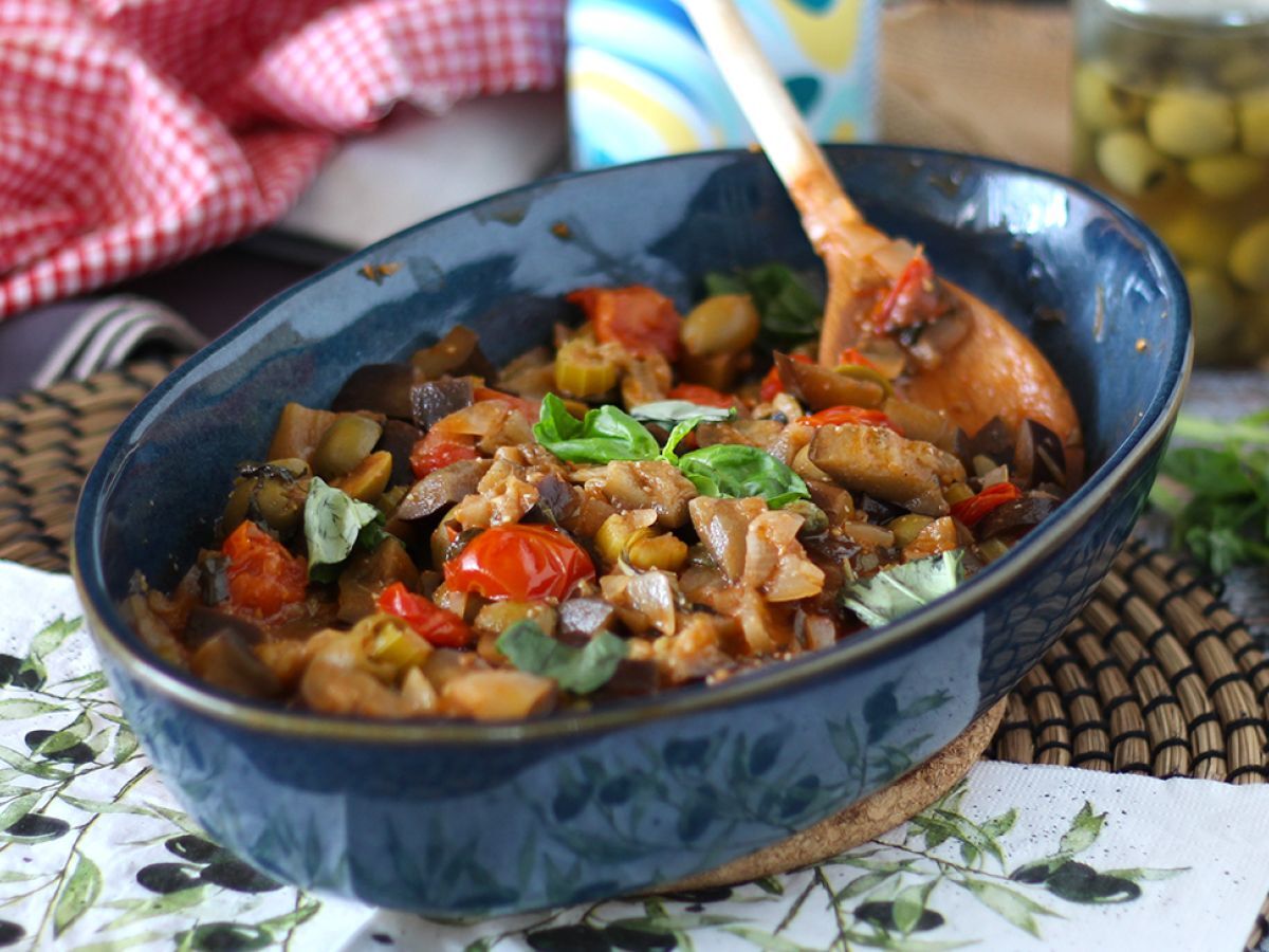Caponata siciliana, ohittamaton nopea ja helppo italialainen resepti