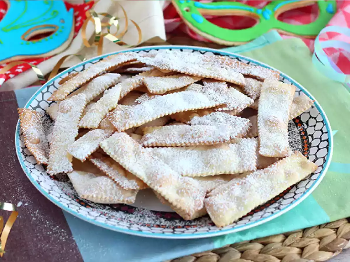 Chiacchiere di carnevale - Italialaiset bugnes-kuoriaiset - kuva 3