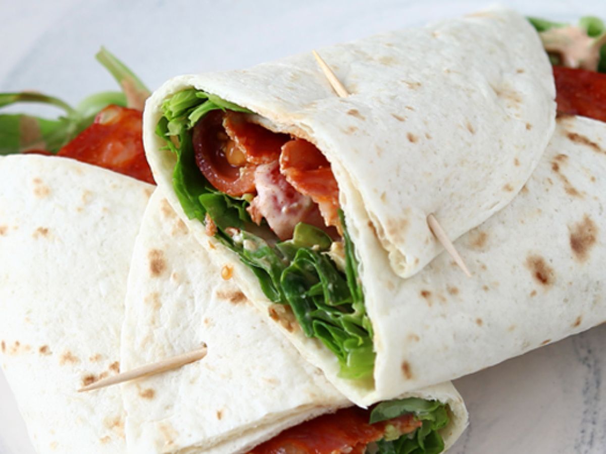Chorizo-, avokado- ja tomaattitäytteinen tortilla-wrap - kuva 3