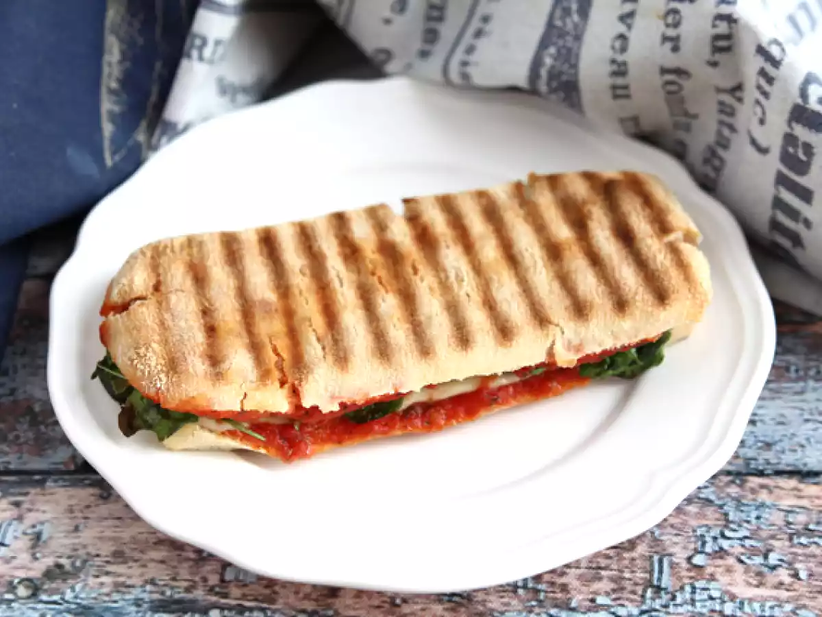 Chorizo ja Emmental Panini - kuva 2